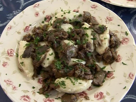 Benvenuti a tavola - Gnocchi di ricotta con funghi