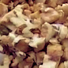 Insalatina fresca con formaggio Piave, noci e miele.